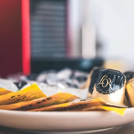 Lumineux Dans Le Marais Paris