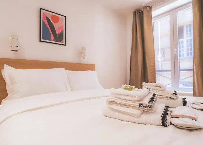 Apartment Lumineux Dans Le Marais Paris