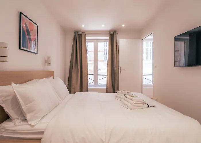 Lumineux Dans Le Marais Apartment